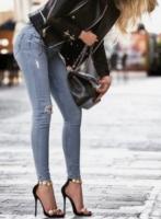 687954647: Chica busca chico en Huelva