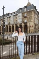 697902454: Chica busca chico en Álava