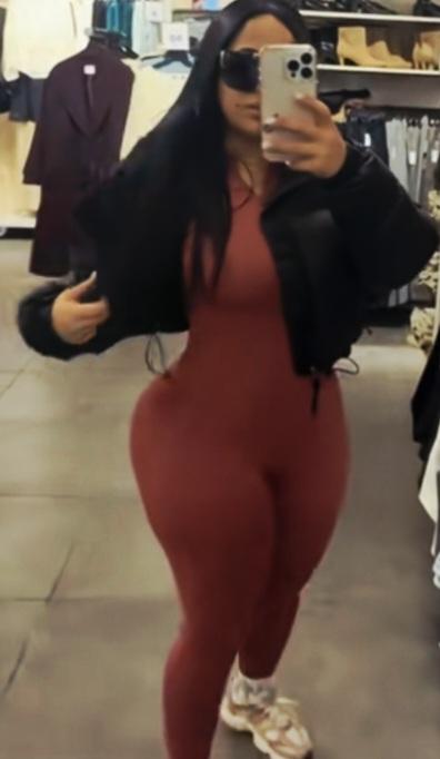 Chica busca chico en Cuenca: 