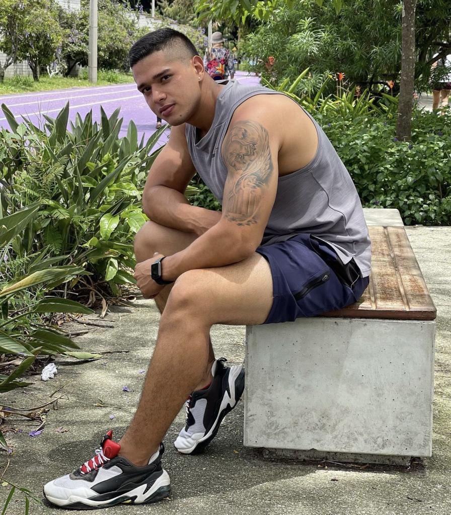 Chico busca chica en Valencia: 