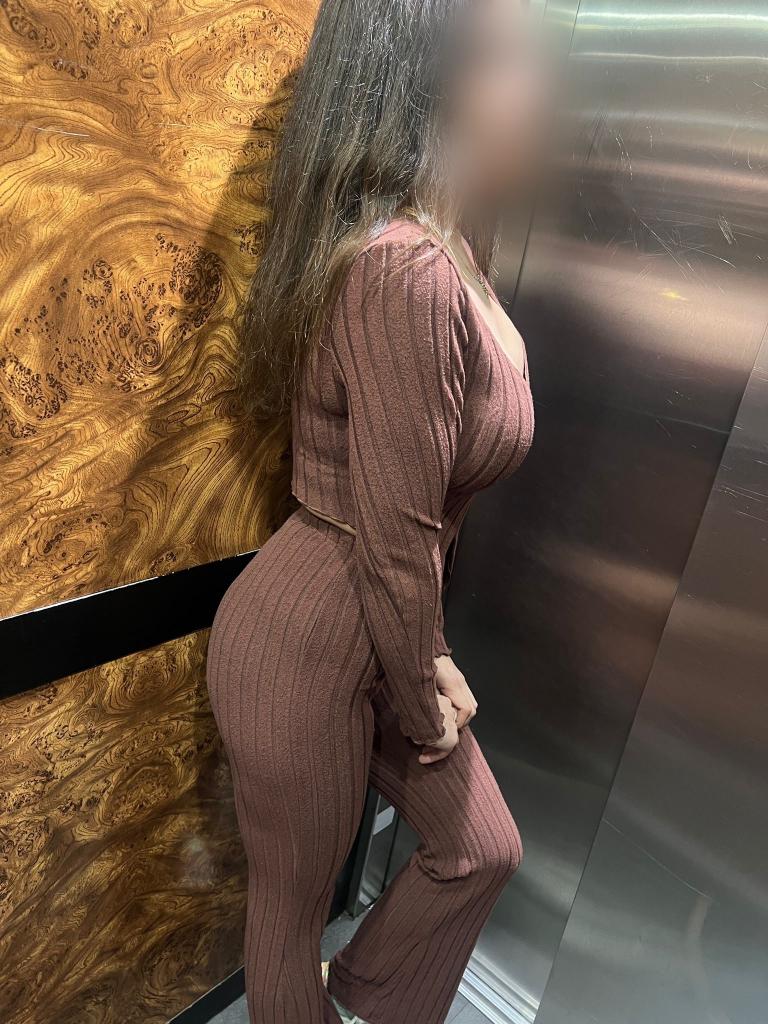 614986366: Chica busca chico en Madrid