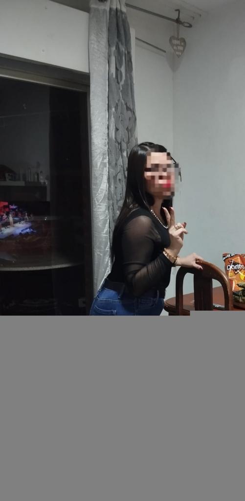 631217429: Chica busca chico en Madrid
