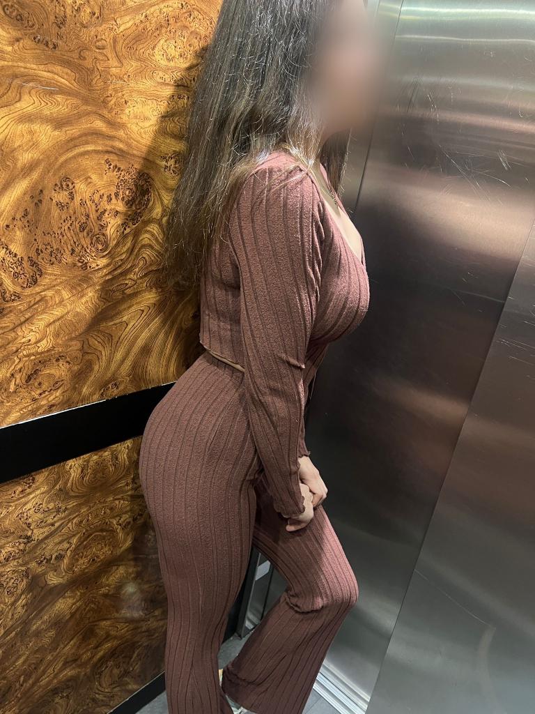 614986366: Chica busca chico en Madrid