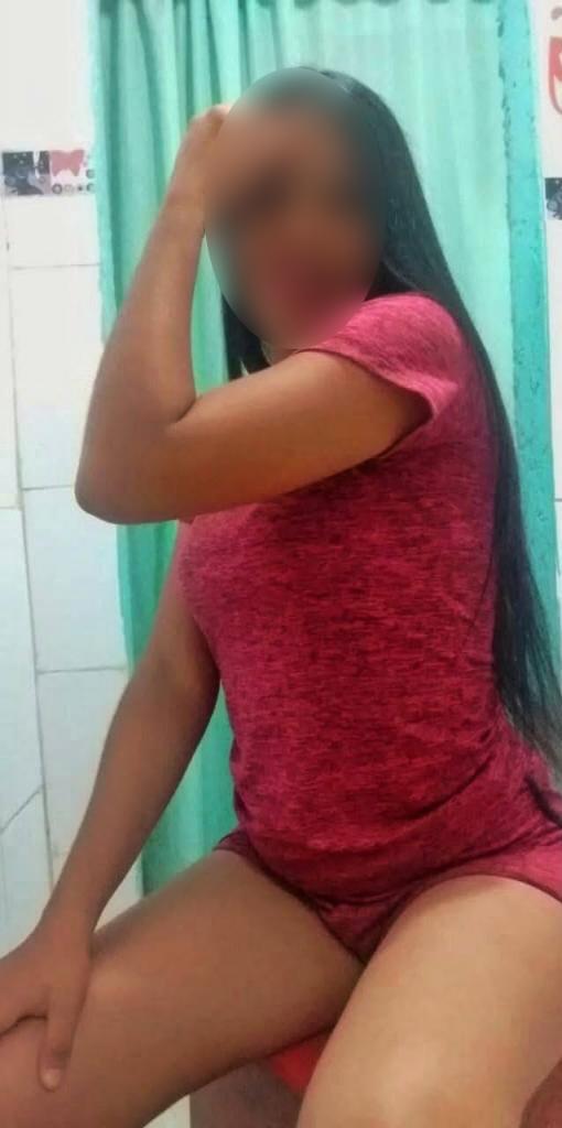 Chica busca chico en Tenerife: 