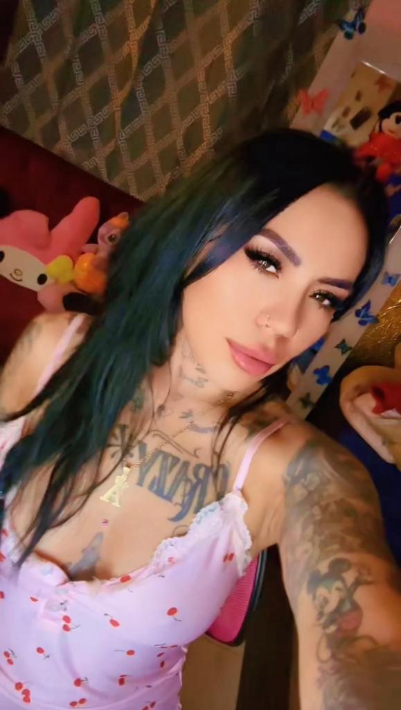 656340178: Chica busca chico en Madrid