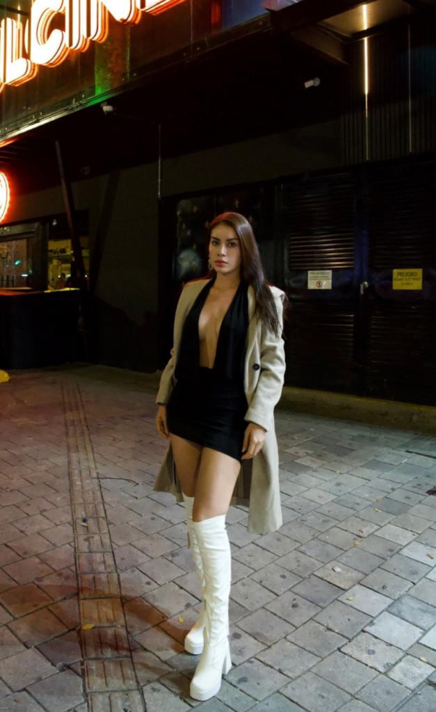 Chica busca chico en Barcelona: 