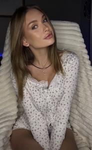 641284319: Chica busca chico en Málaga