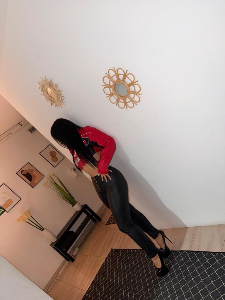 Chica busca chico en Mallorca: 