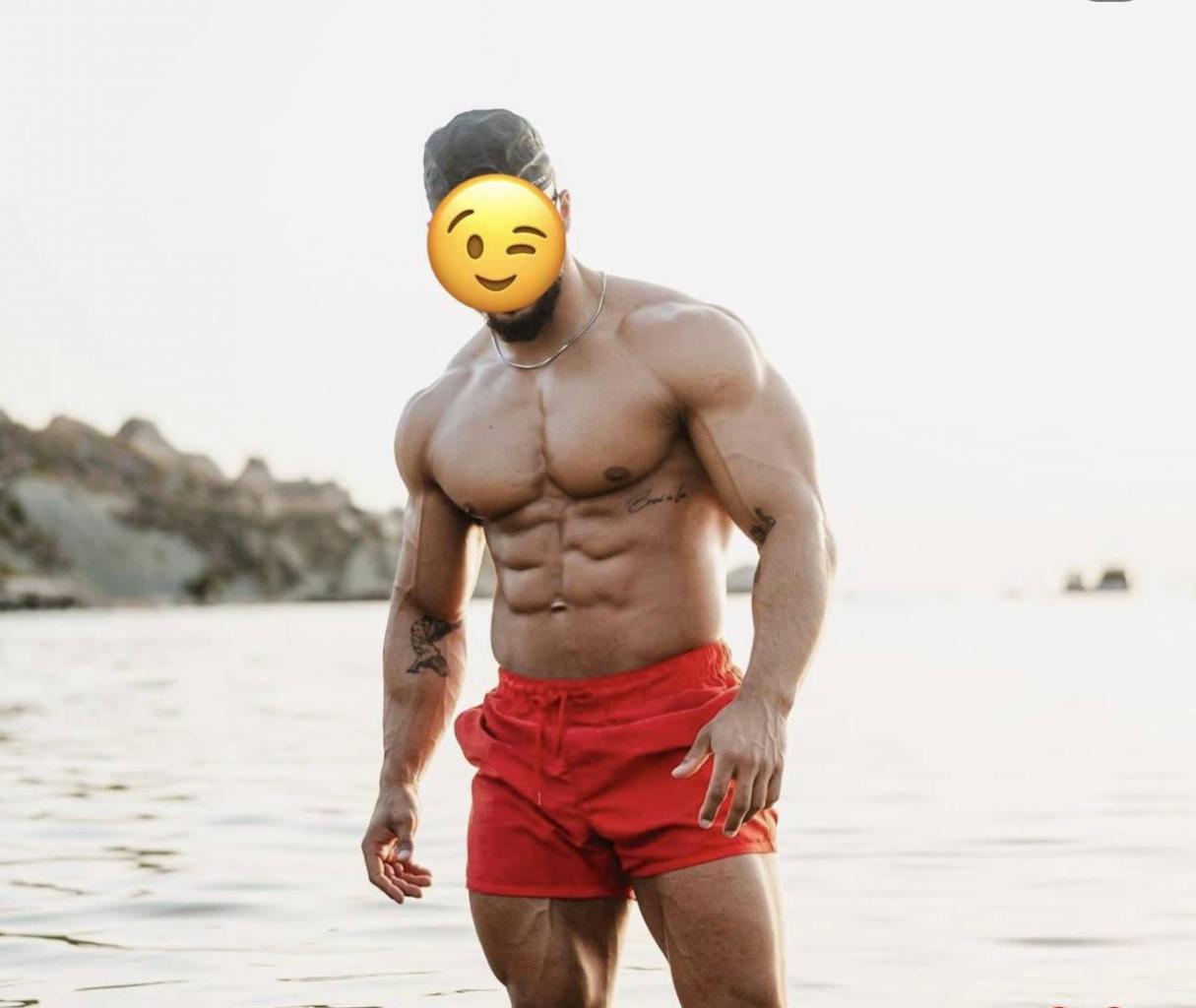 Chico busca chica en Málaga: 