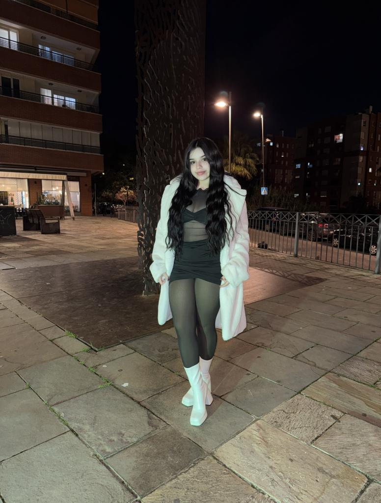 645686544: Chica busca chico en Málaga