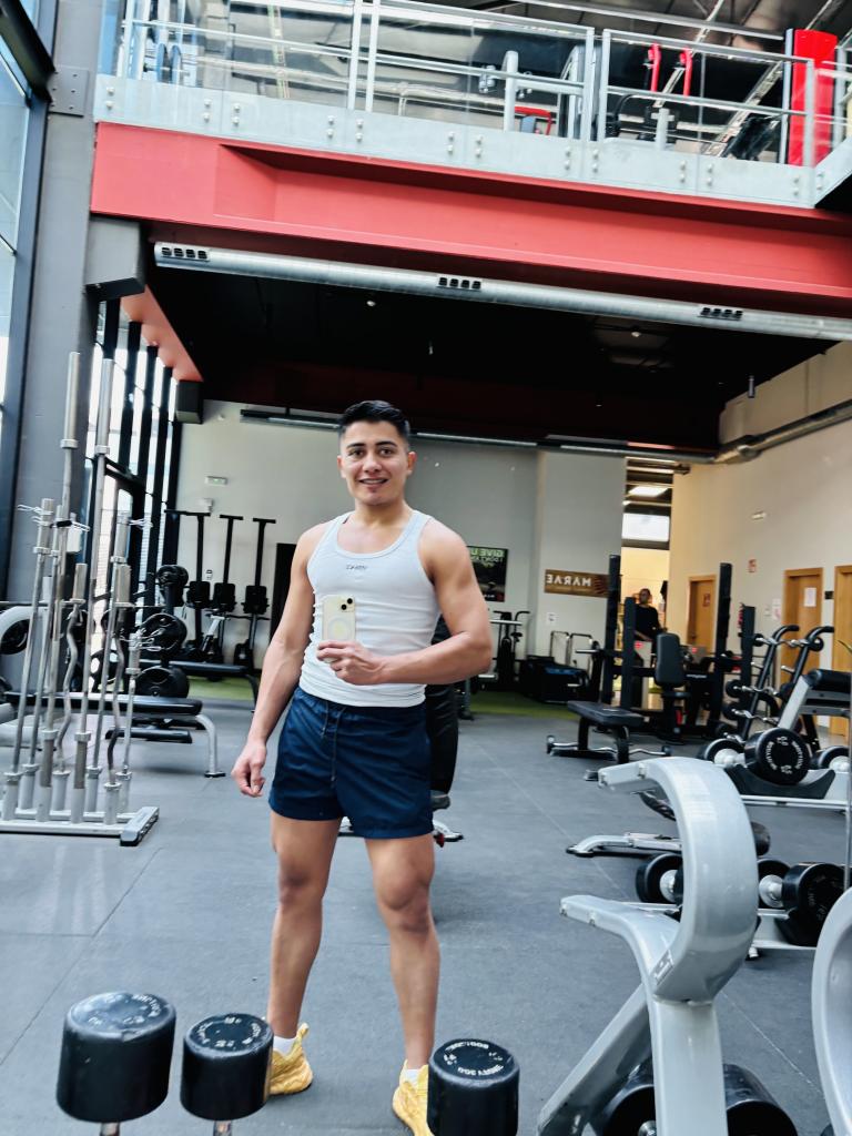 613857587: Chico busca chica en Alicante