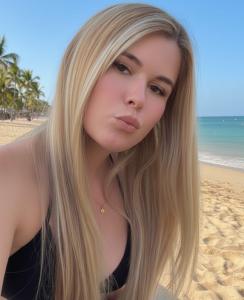 647884198: Chica busca chico en Cádiz