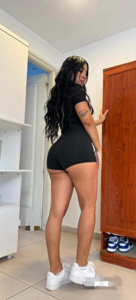 Chica busca chico en Ibiza: 