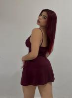 614212596: Chica busca chico en Barcelona