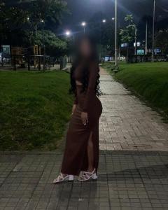 697537672: Chica busca chico en Madrid