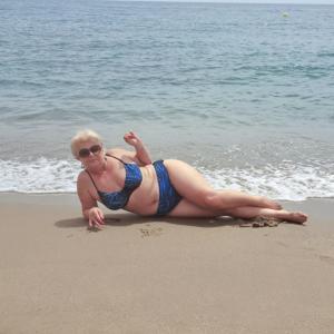 Chica busca chico en Almería: 