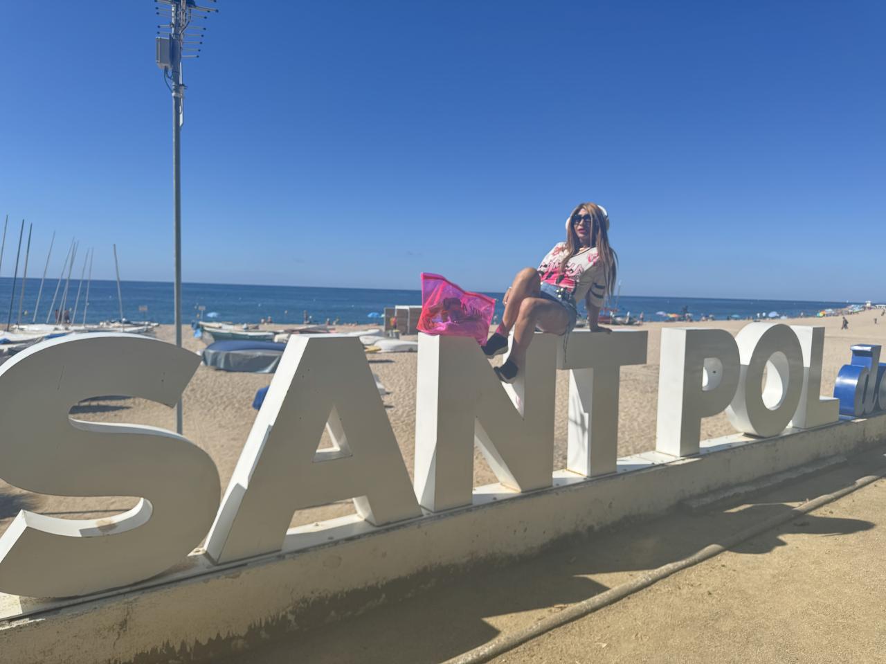 692831816: Transexual en Barcelona