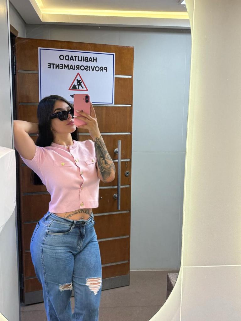 Chica busca chico en La Coruña: 