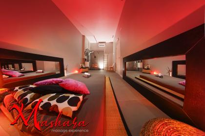 664147883: Chica busca chico en Málaga