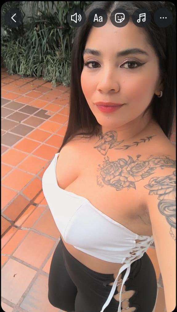 Chica busca chico en Málaga: Chica busca chico