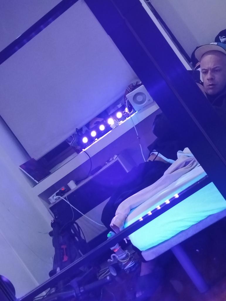 Chico busca chica en Barcelona: 