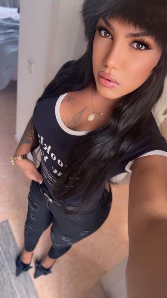 677048632: Transexual en Murcia