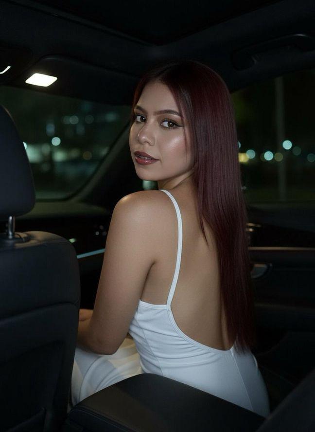 674624205: Chica busca chico en Barcelona