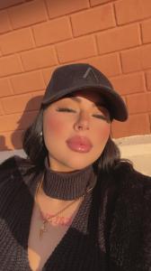 643109403: Chica busca chico en Barcelona