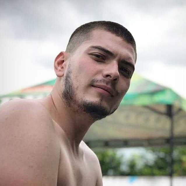 Chico busca chica en Asturias: 