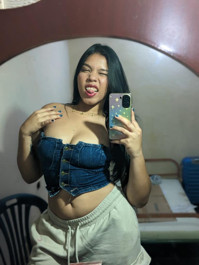 672961870: Chica busca chico en Asturias