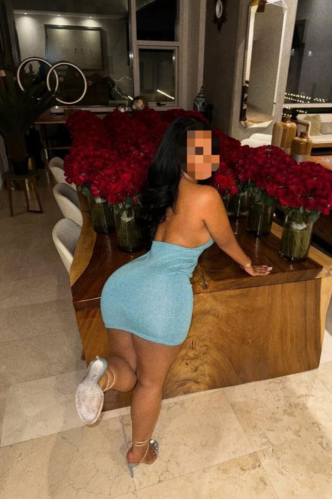 672593423: Chica busca chico en Tenerife