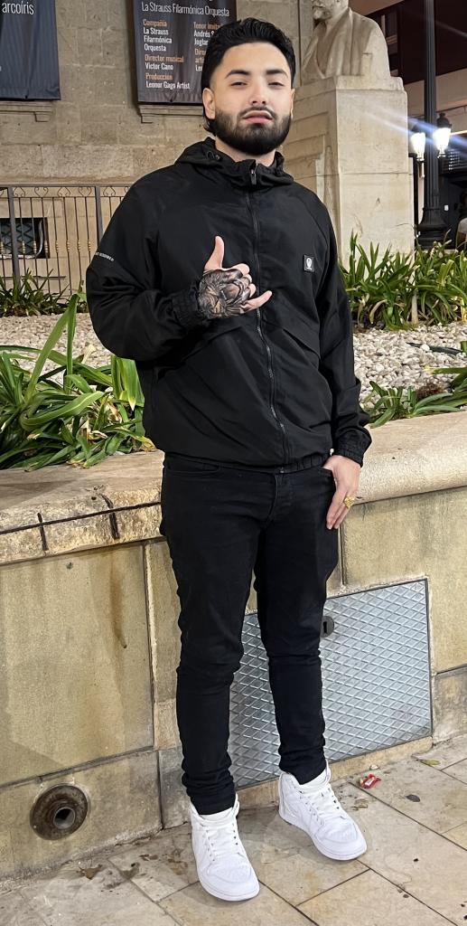 Chico busca chica en Alicante: 