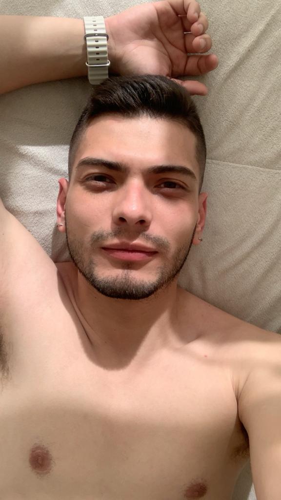 Chico busca chica en Asturias: 