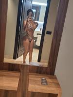 742004484: Chica busca chico en Gerona