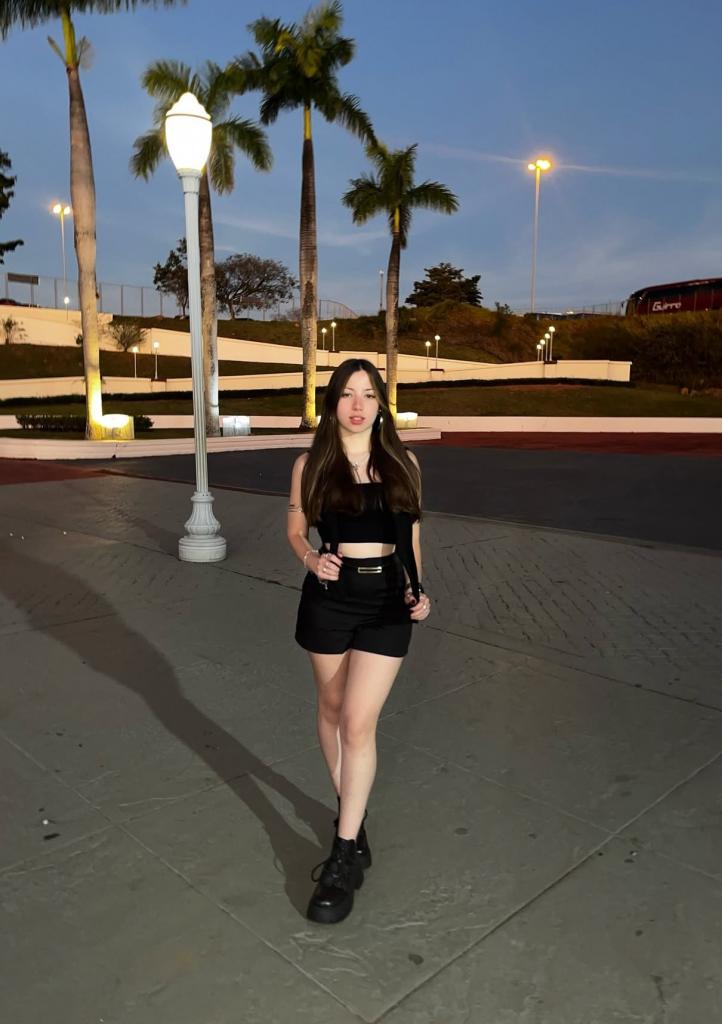 614865287: Chica busca chico en La Coruña