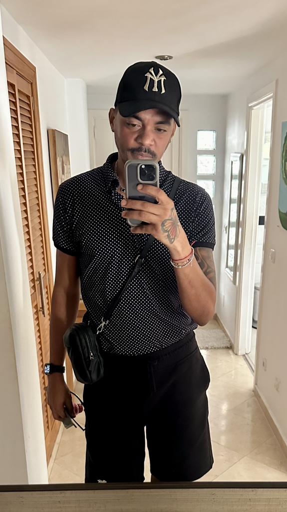 Chico busca chica en Cádiz: 