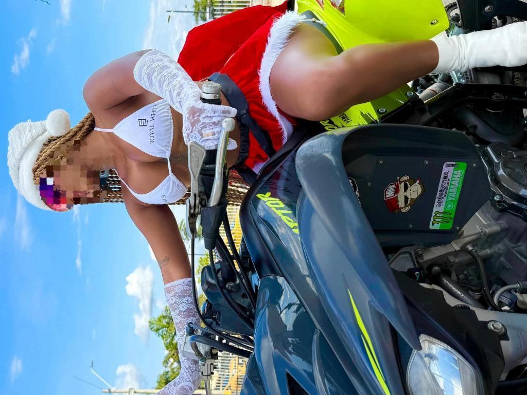 Chica busca chico en Almería: 