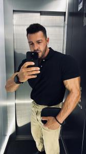 655537172: Chico busca chica en Málaga