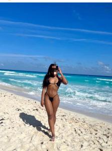 642772173: Chica busca chico en Barcelona