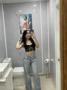 674988319: Chica busca chico en Alicante