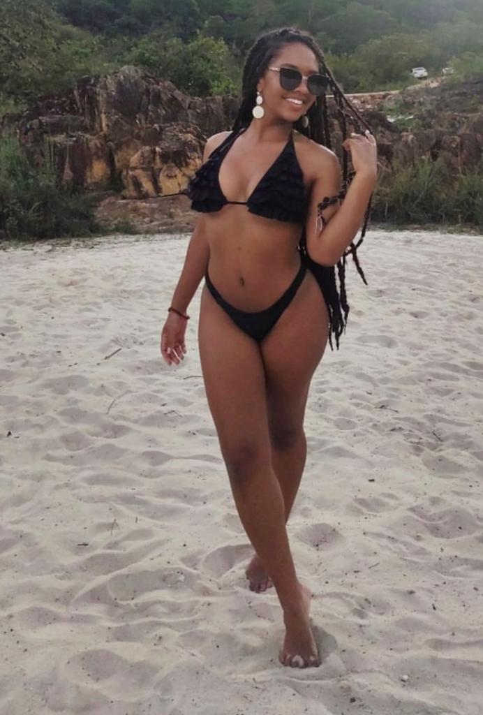 633900697: Chica busca chico en Almería