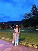 614335195: Chica busca chico en Burgos