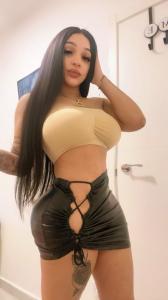 617939754: Chica busca chico en Barcelona