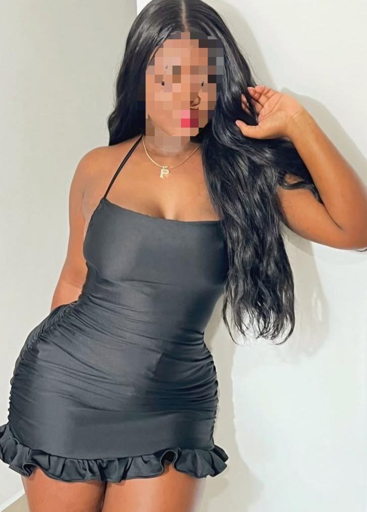 604292643: Chica busca chico en La Coruña