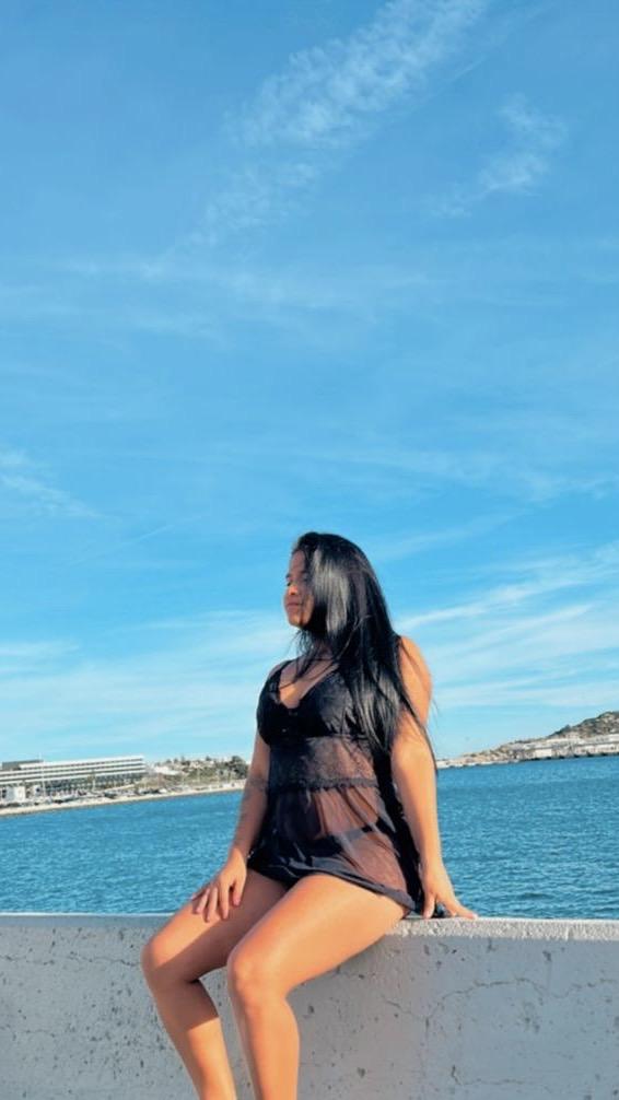 Chica busca chico en Ibiza: 