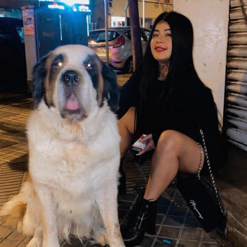 674407972: Chica busca chico en Barcelona