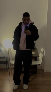 607242940: Chico busca chica en Zamora