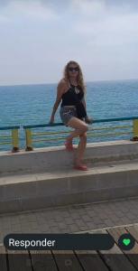 672531447: Chica busca chico en Granada