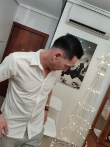 661763983: Chica busca chico en Alicante