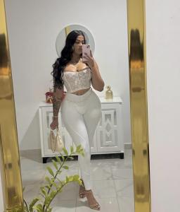 631312378: Chica busca chico en Cáceres